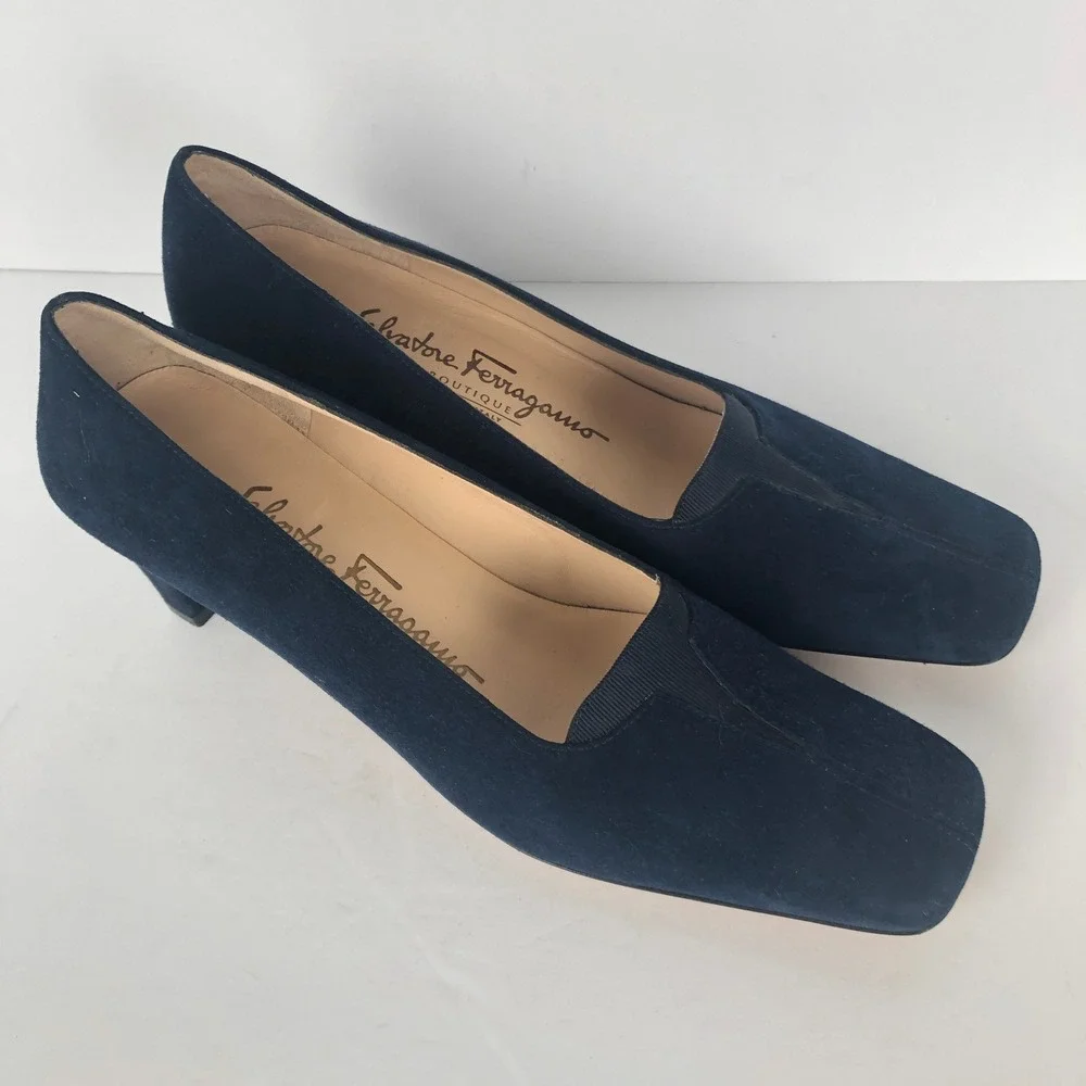 Salvatore Ferragamo Boutique Suede Square Toe Block Heel Pumps Sz 7 2A Navy Blue